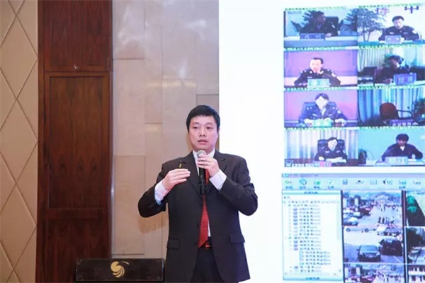 缪沙先生介绍视频会议解决方案
