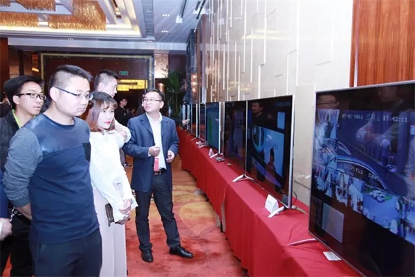 春风十里不如春城一聚：华平解决方案巡展走进昆明